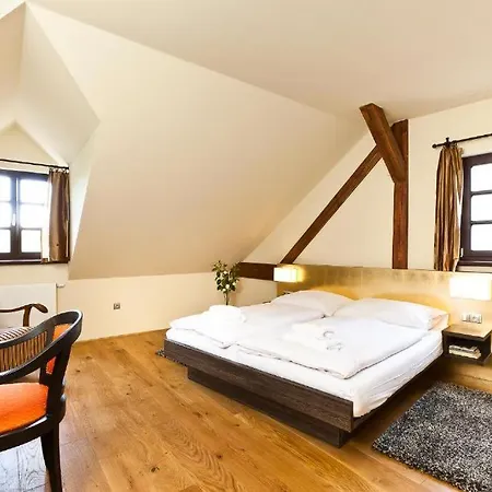 Latran 4*